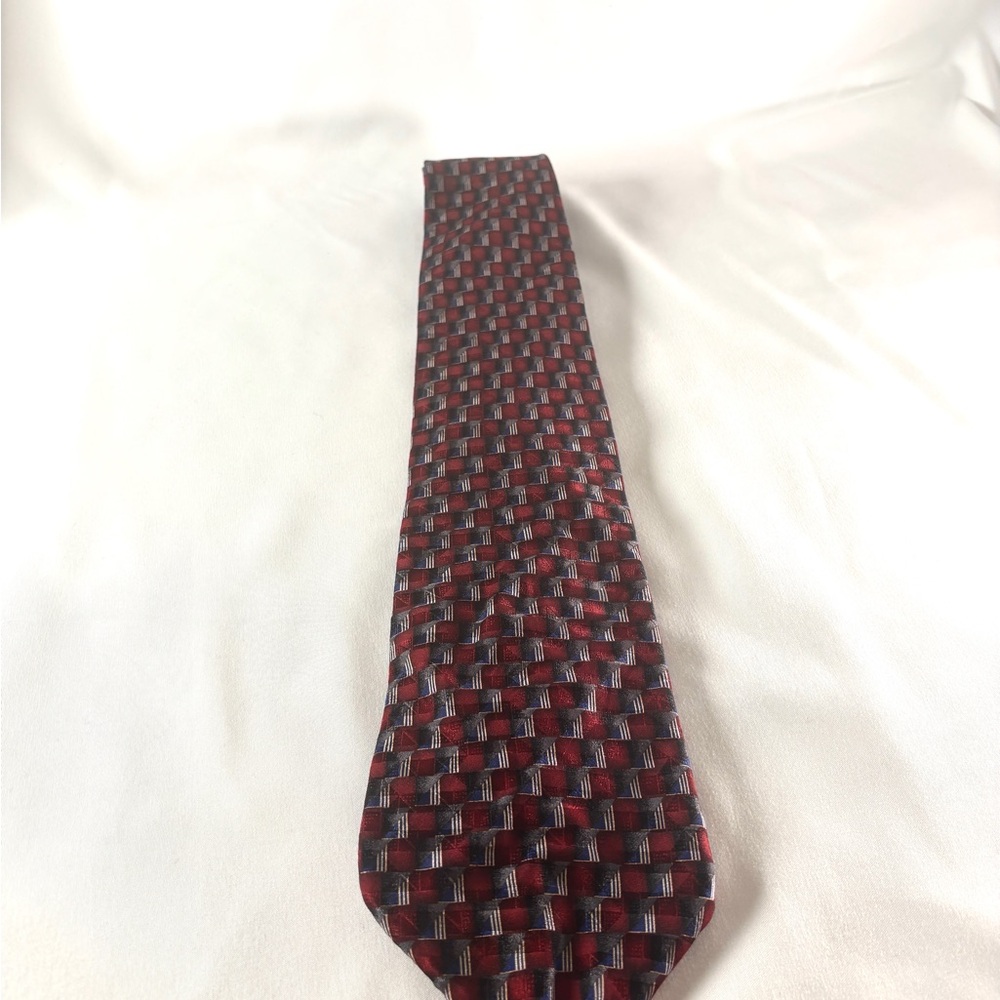 Oscar de la Renta Red and Black Patterned Tie
